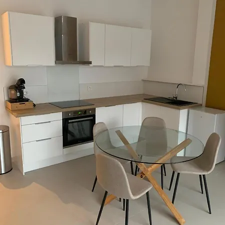 Le Dortoir De La 13e Апартаменты *